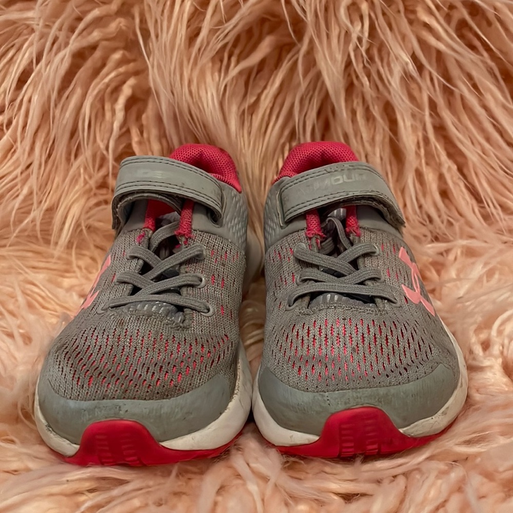 Under Armor Girls Shoes size 12K